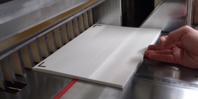 お元気ですかはがき_断裁