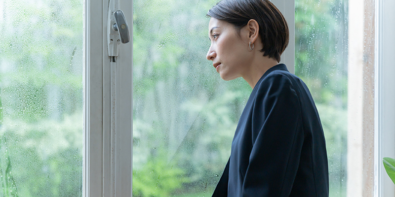 1-1.雑談や偶発的な交流が減り、孤独感や疎外感を感じやすい